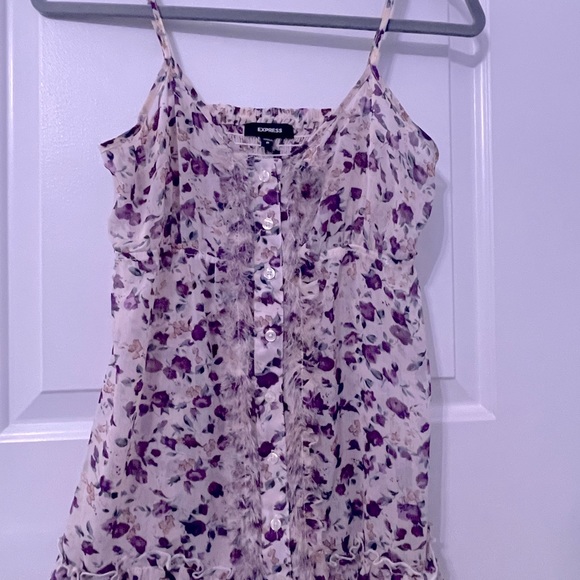 Express - Floral Ruffle Tank - Picture 4 of 10